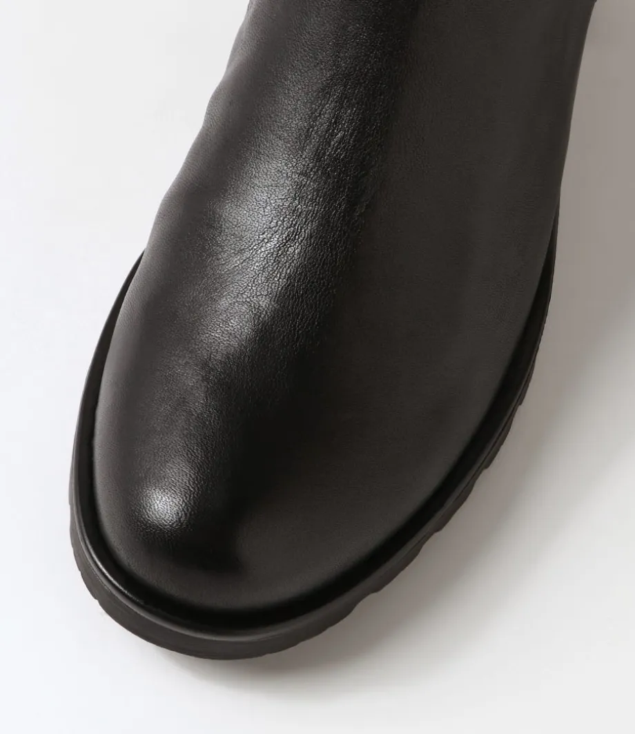 Ada Schwarz Leather Chelsea Boots