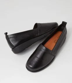 Aliner Black Leather Loafers