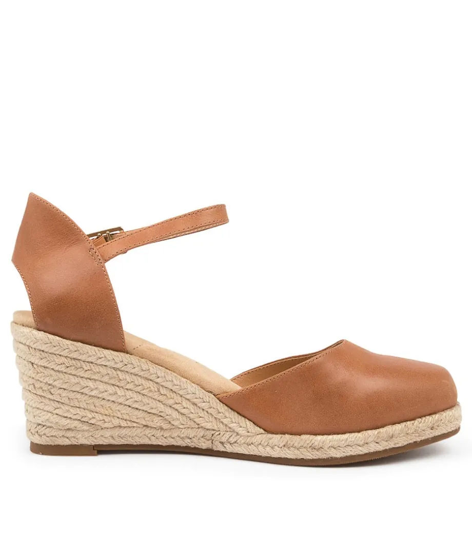 Autumn W Tan Leather