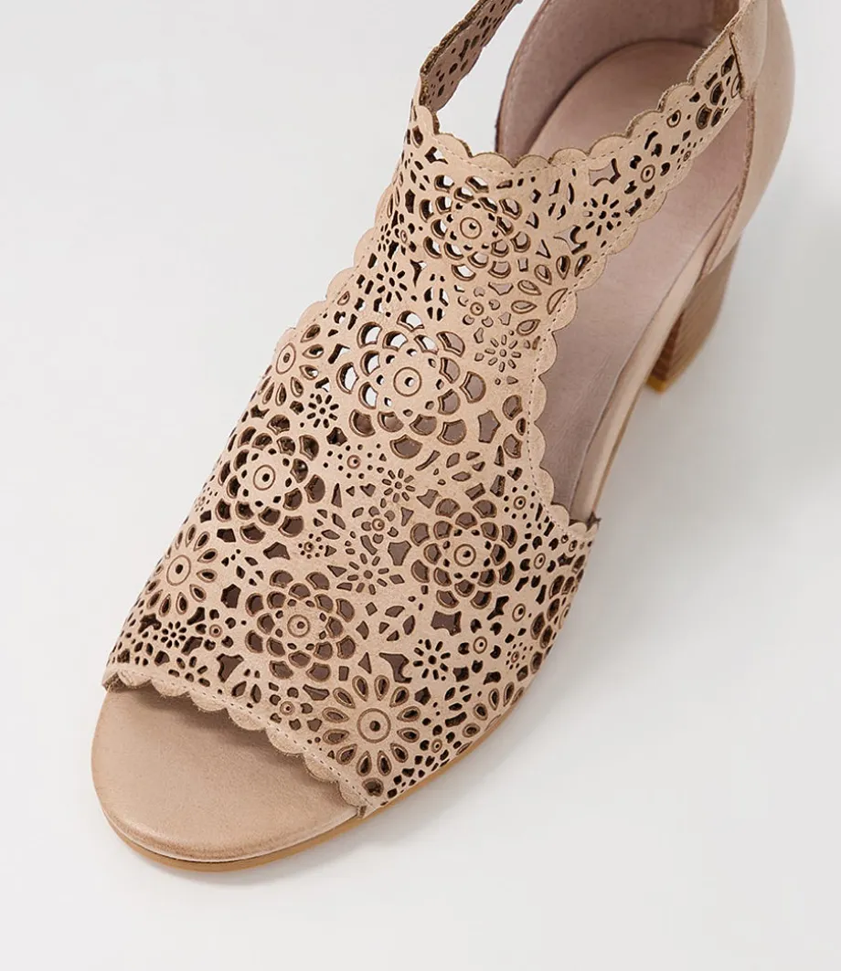 Bames Cafe Leather Sandals