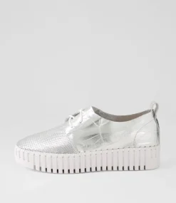 Batu Silver Shine Leather Sneakers