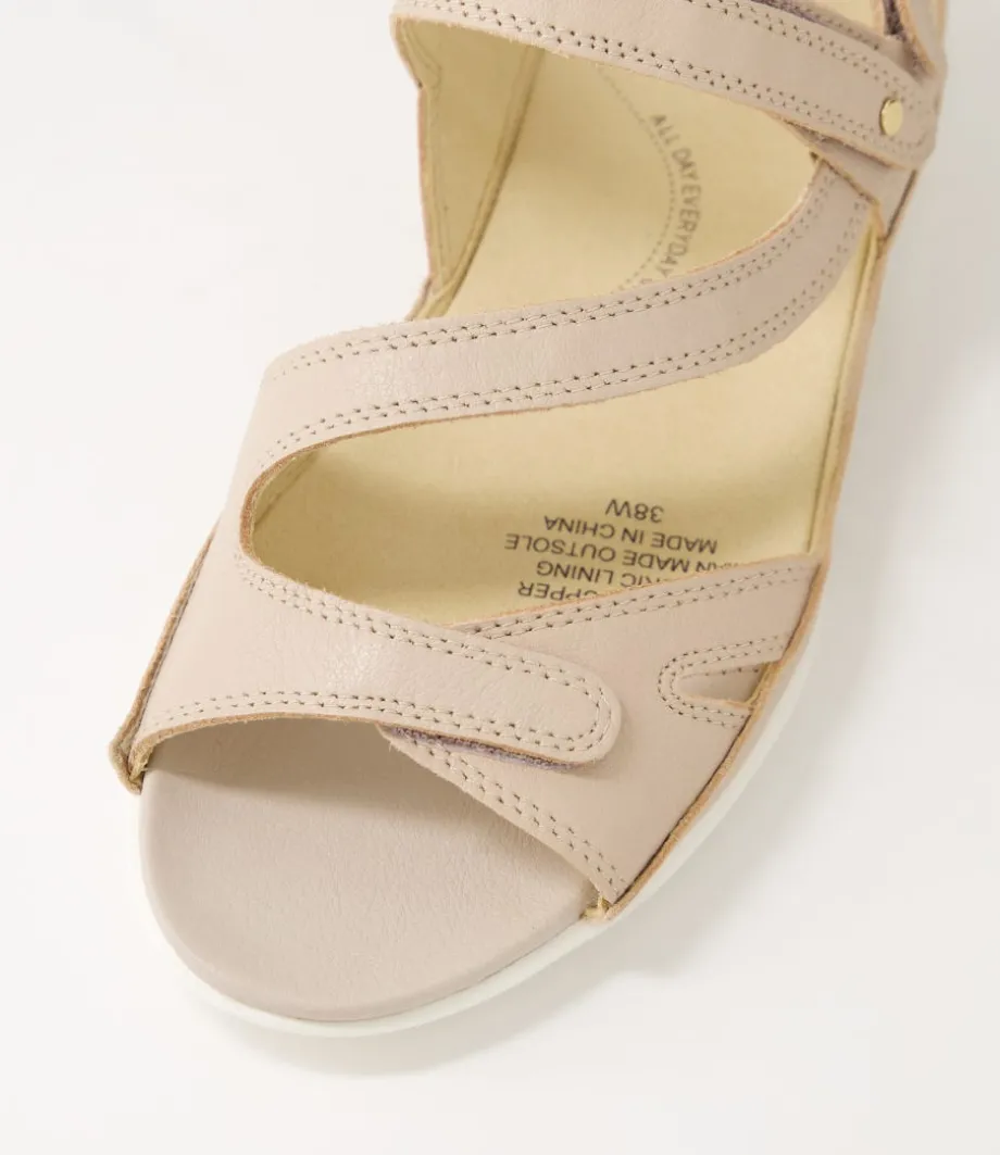 Belta W Nude Leather Sandals