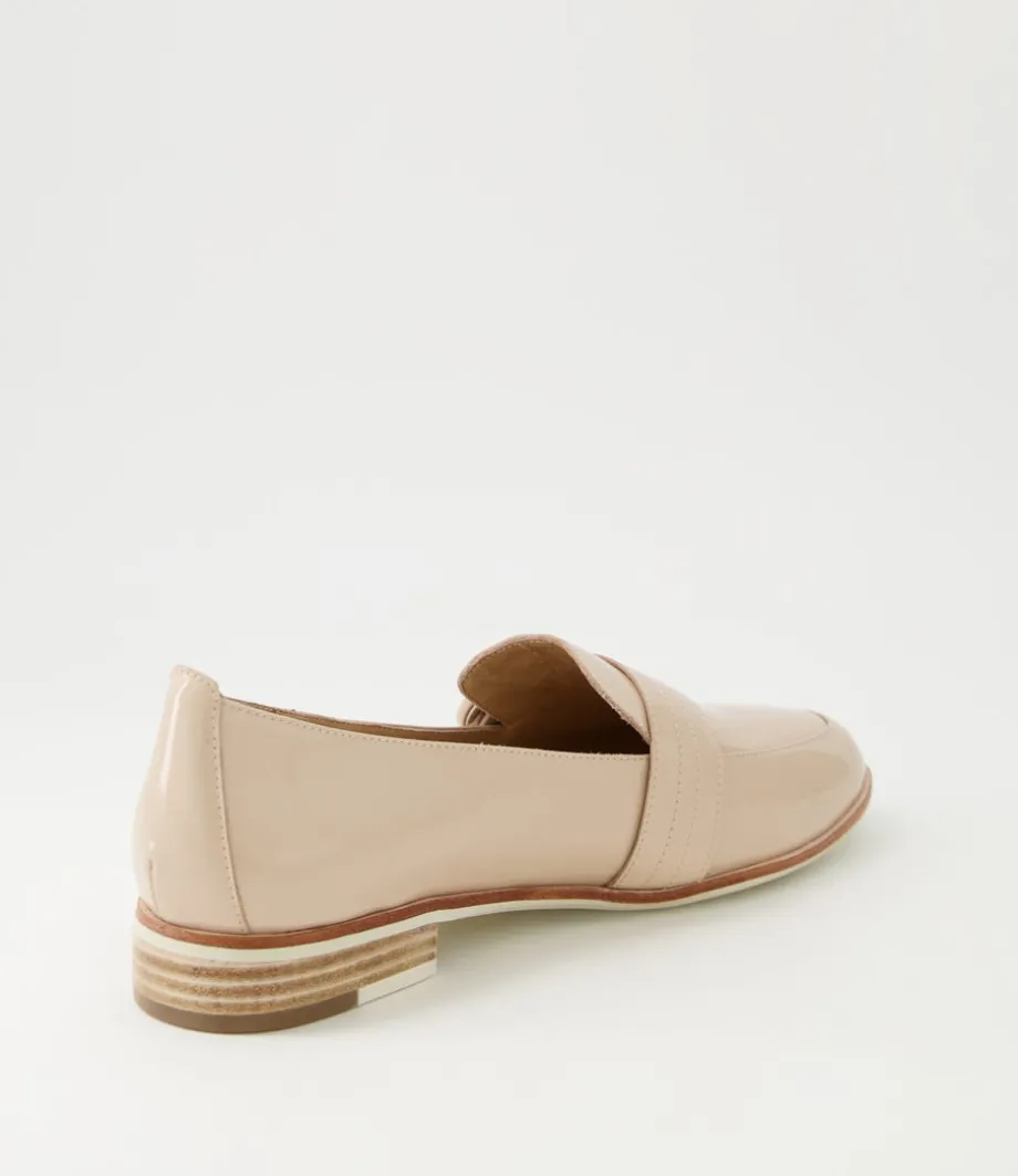 Benza Latte Wrinkle Patent Leather Flat Shoes