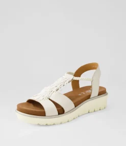 Bilbao 12 Cream Leather Sandals