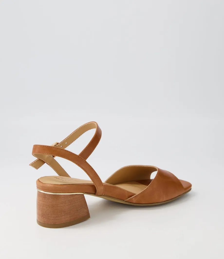 Cabo W Tan Leather Sandals