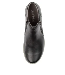 Caren 09 Black Leather