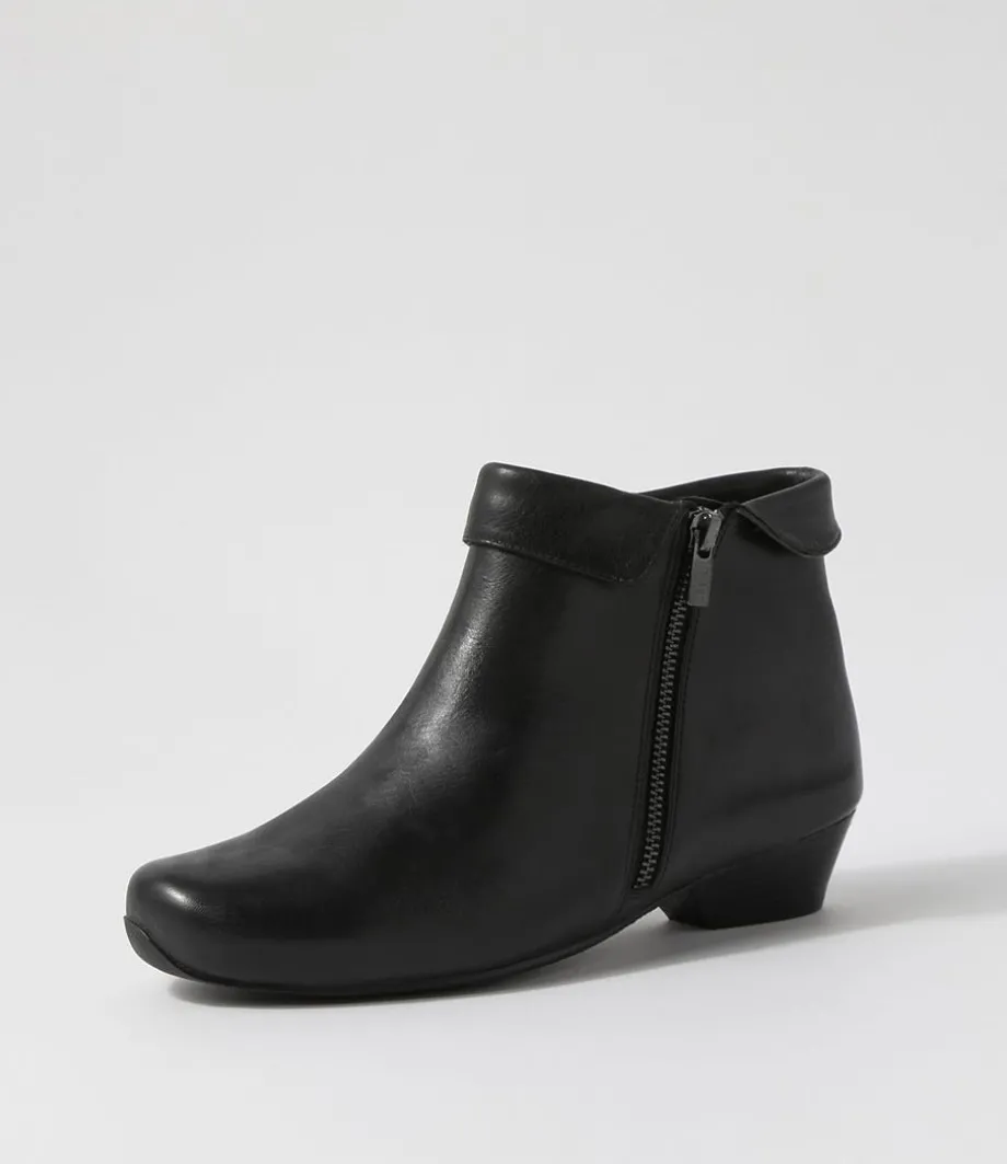 Cathal Xw Black Leather Ankle Boots