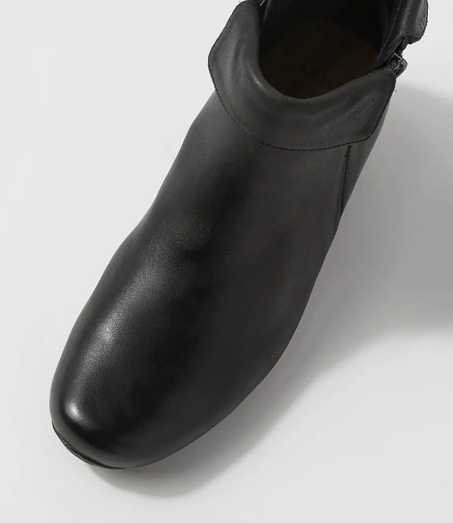 Cathal Xw Black Leather Ankle Boots