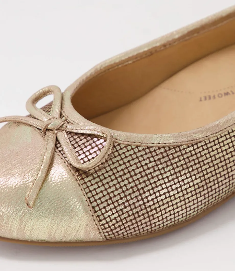 Chelsea Xf Gold Leather Cut Leather Ballet Flats