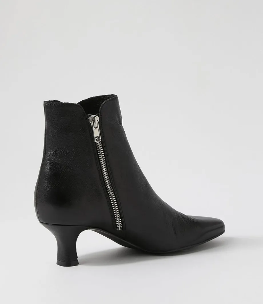 Cheza Black Leather Ankle Boots