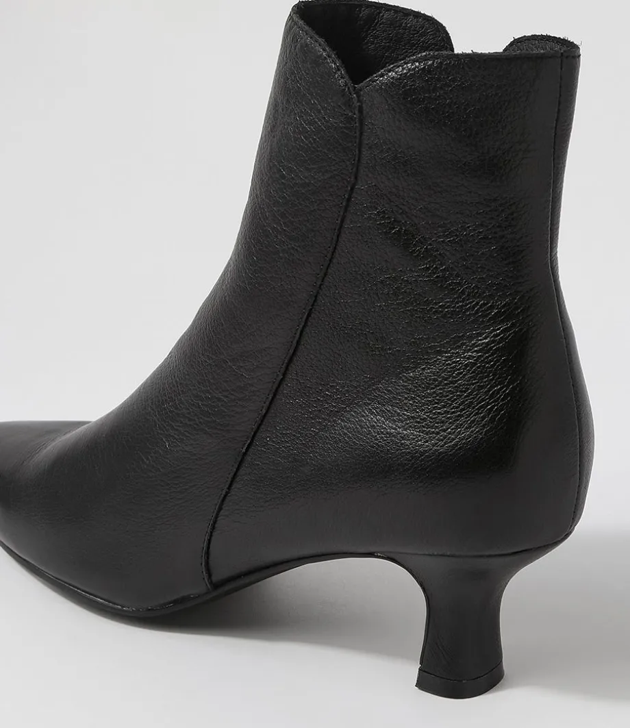 Cheza Black Leather Ankle Boots