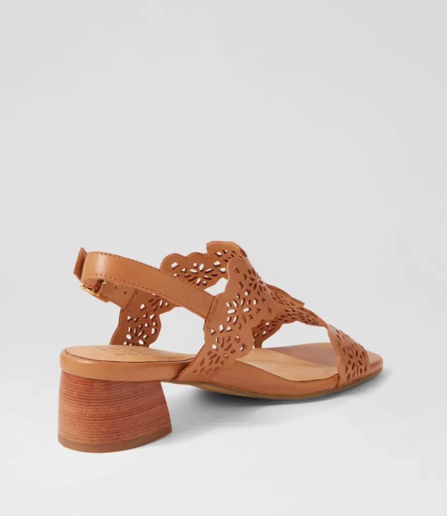 Coachy W Tan Leather Sandals