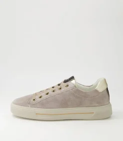 Courtyard 02 Moon Platinum Suede Sneakers