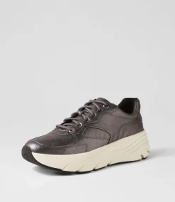 D Diamanta A Gun Leather Sneakers
