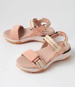 D Sorapis Grip B Peach Beige Suede Sandals