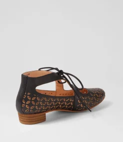 Eldon Black Tan Leather Lace Up Flats