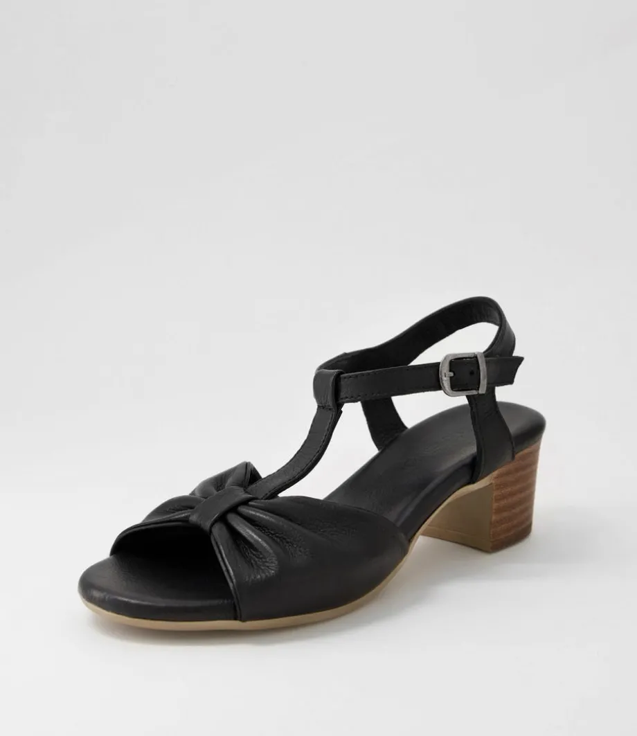 Emin Black Leather Sandals
