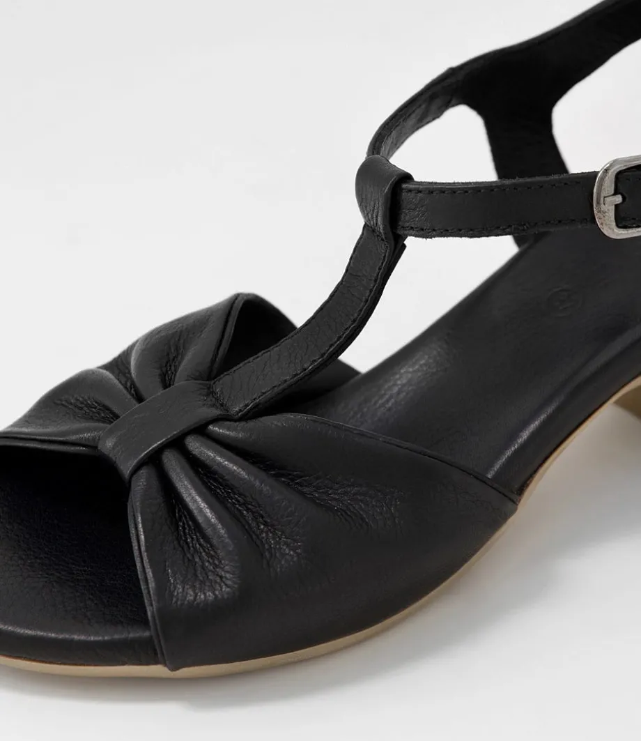 Emin Black Leather Sandals