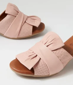 Enom Blush Leather Sandals