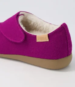 Fliss Xw Dark Fuchsia Fabric Flat Shoes