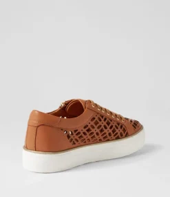 Flynng Tan White Leather Sneakers