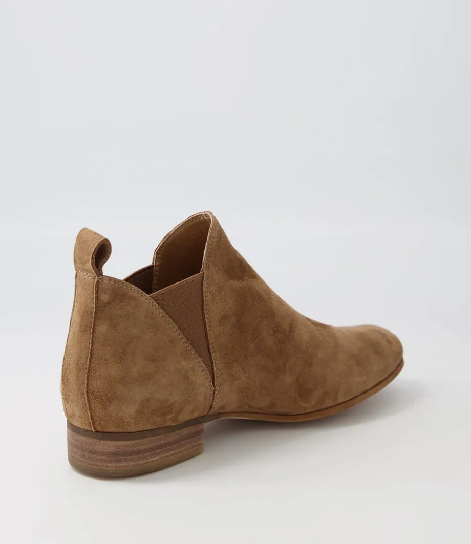 Foe Light Choc Suede Chelsea Boots