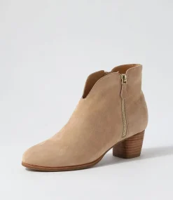 Govak W Latte Suede Ankle Boots