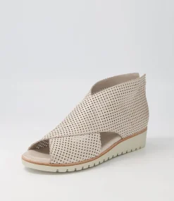 Gwisse Stone Leather Sandals