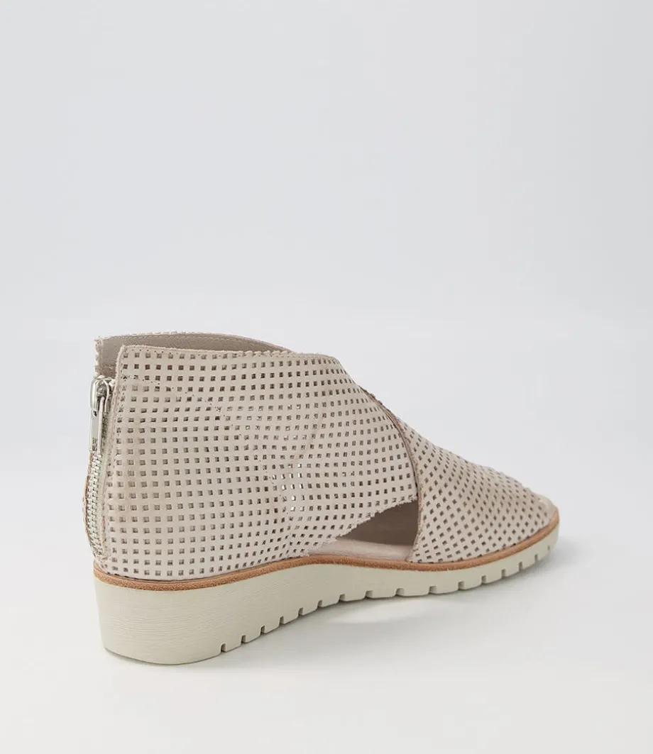 Gwisse Stone Leather Sandals