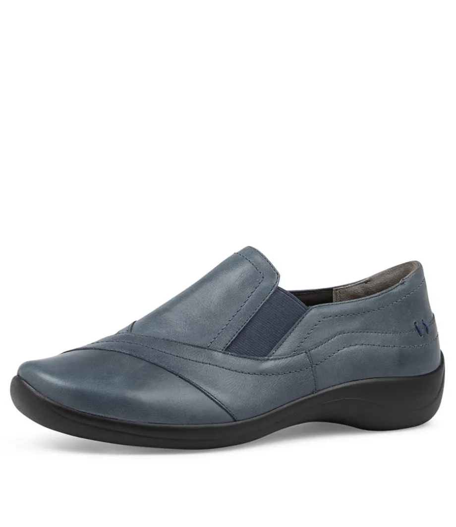 Java Xf Navy Leather Slip Ons