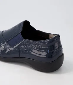 Java Xf Navy Patent Leather Flat Shoes