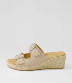 Kamera Xw Taupe Suede Sandals