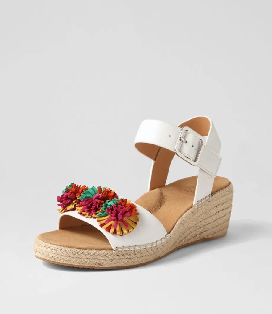 Kishop Xw White Multi Sandals