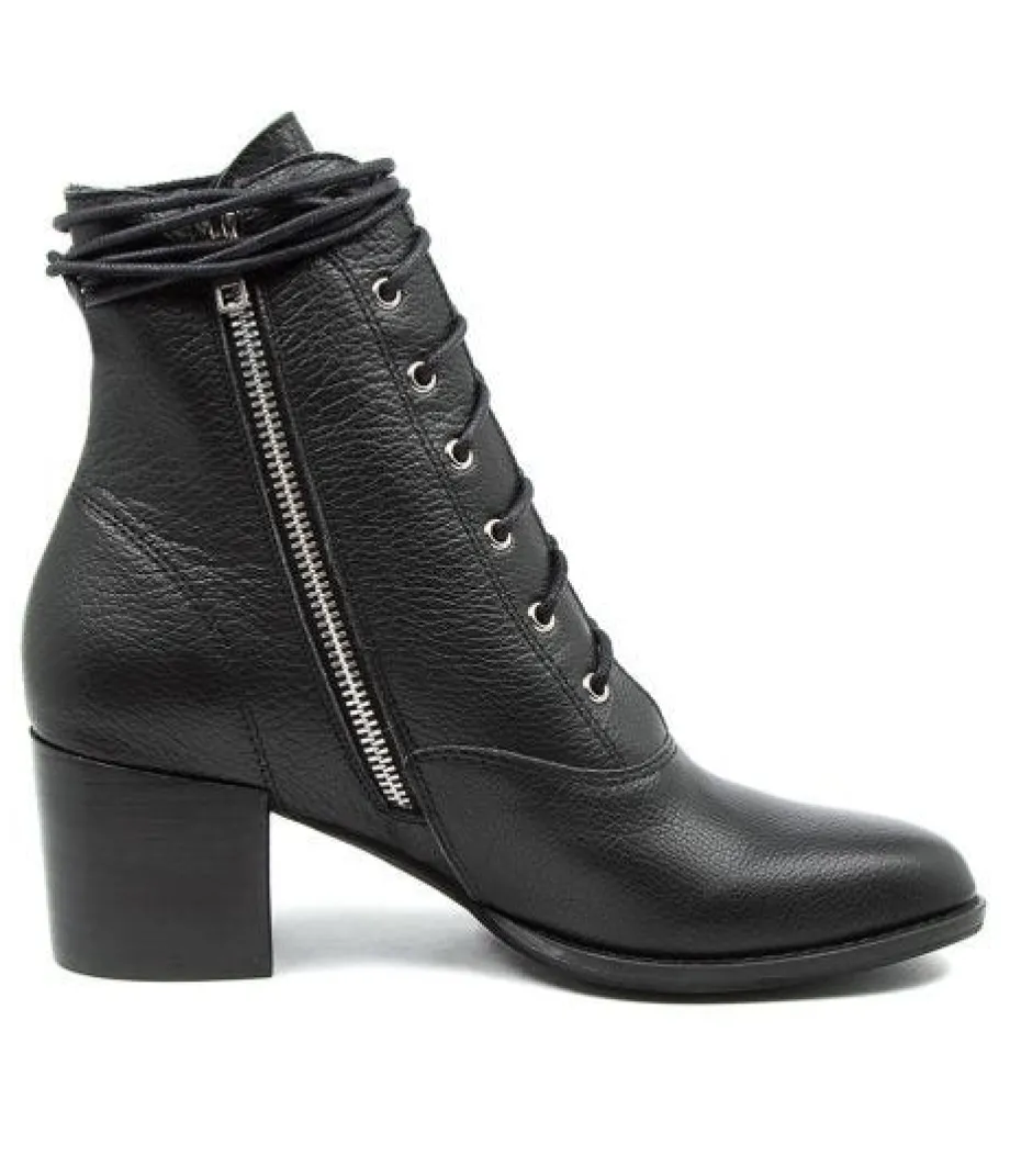 Matza Black-Black Heel