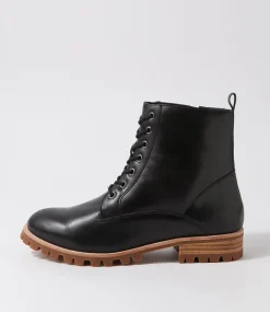 Minoru W Black Leather Lace Up Boots