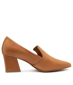 Missies Tan Leather