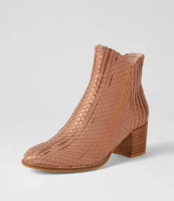 Mockas Blush Metallic Cut Leather Ankle Boots