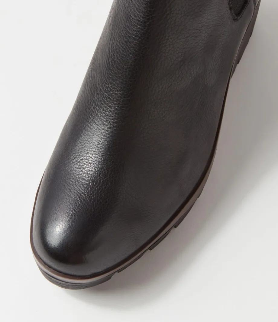 Niddle Black Leather Ankle Boots