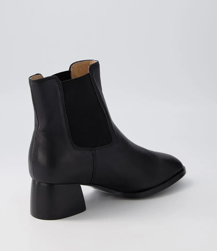 Noyce Black Leather Chelsea Boots