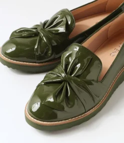 Oclem Khaki Patent Leather Loafers
