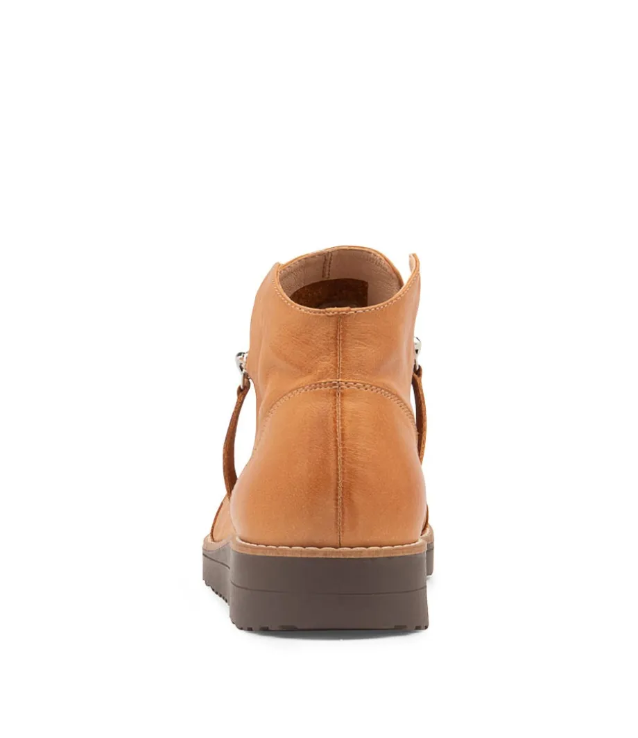 Ohmy Dark Tan Leather Wedge Boots Cs
