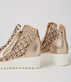 Olizzi Champagne White Leather Sandals