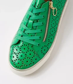 Pandoe Xf Bright Emerald Leather Sneakers
