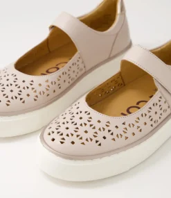 Pannah Xf Dusty Pink Rose Gold Leather Mary Janes