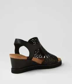 Perynn W Black Leather Sandals