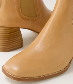 Played Light Tan Natural Leather Chelsea Boots