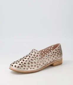 Quuets Platinum Leather Loafers