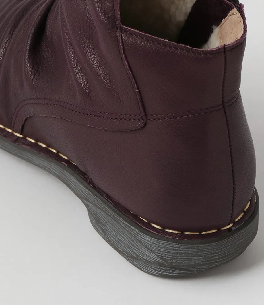 Rarar Purple Leather Ankle Boots