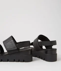 Rillow Black Leather Sandals