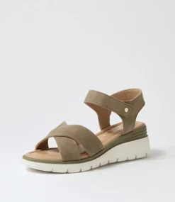 Rimini 32 Pistachio Leather Sandals